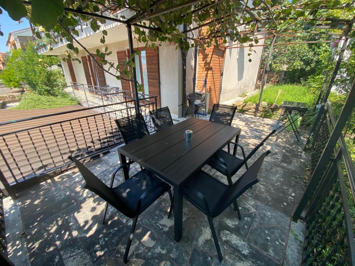 Maeli Apartment Луція Екстер'єр фото