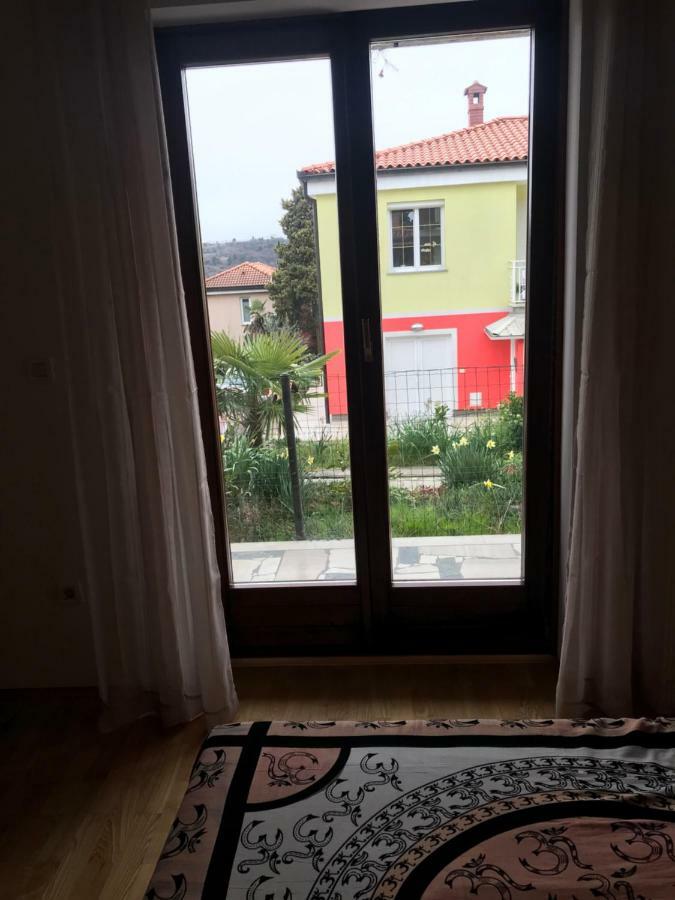 Maeli Apartment Луція Екстер'єр фото