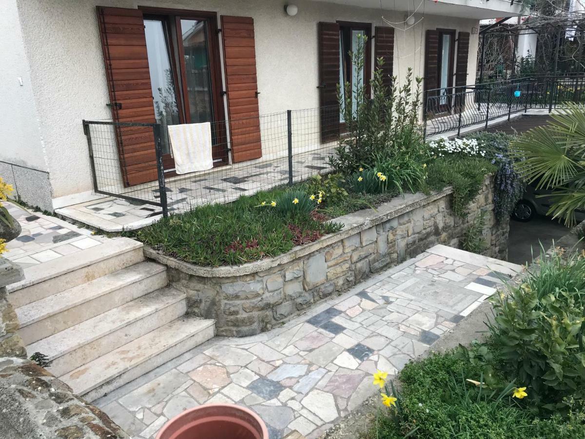 Maeli Apartment Луція Екстер'єр фото